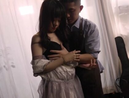 Con cặc phục vụ đam mê của thợ săn khiến mình hoảng loạn vào lúc nửa đêm