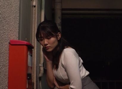 Hậu quả của việc nghe thấy tiếng địt lớn từ căn nhà bên cạnh