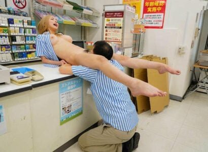 Móc cặc con đĩ con của thằng chủ quán tạp hóa