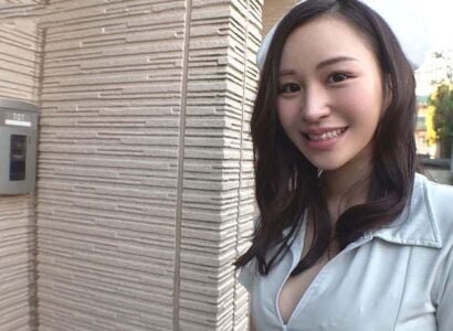 Bác sĩ tư vấn về vấn đề tình dục cho khách hàng tại nhà